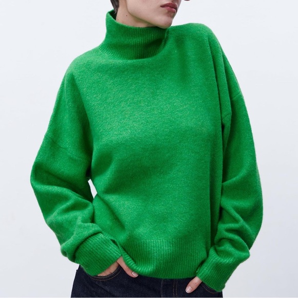 Zara Green Sweater - Picture 1 of 3
